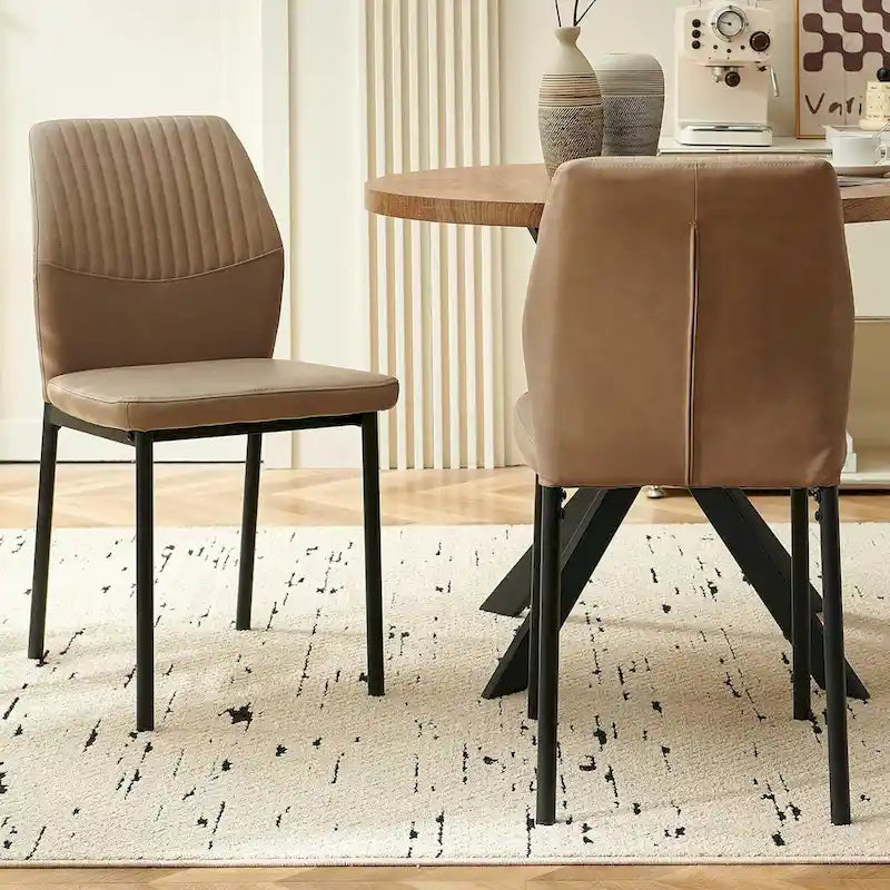 Sedia da pranzo imbottita con ecopelle e gambe in metallo