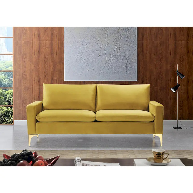 Samtsofa mit hochdichtem Schaumstoff und goldfarbenen Edelstahlbeinen