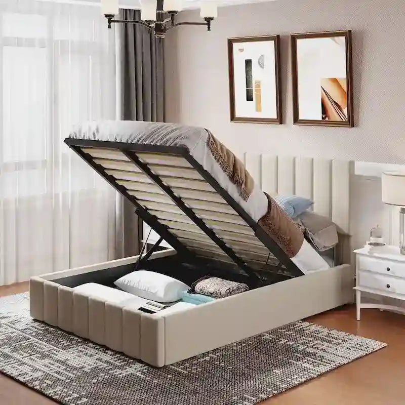 Čalouněná postel typu platforma s hydraulickým úložným systémem